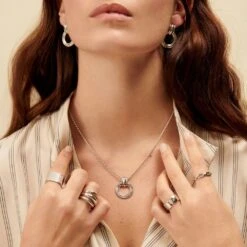 Bague Large SISSI 7 Bague Large SISSI -Agatha.fr Boutique 02220506 136 52 M2